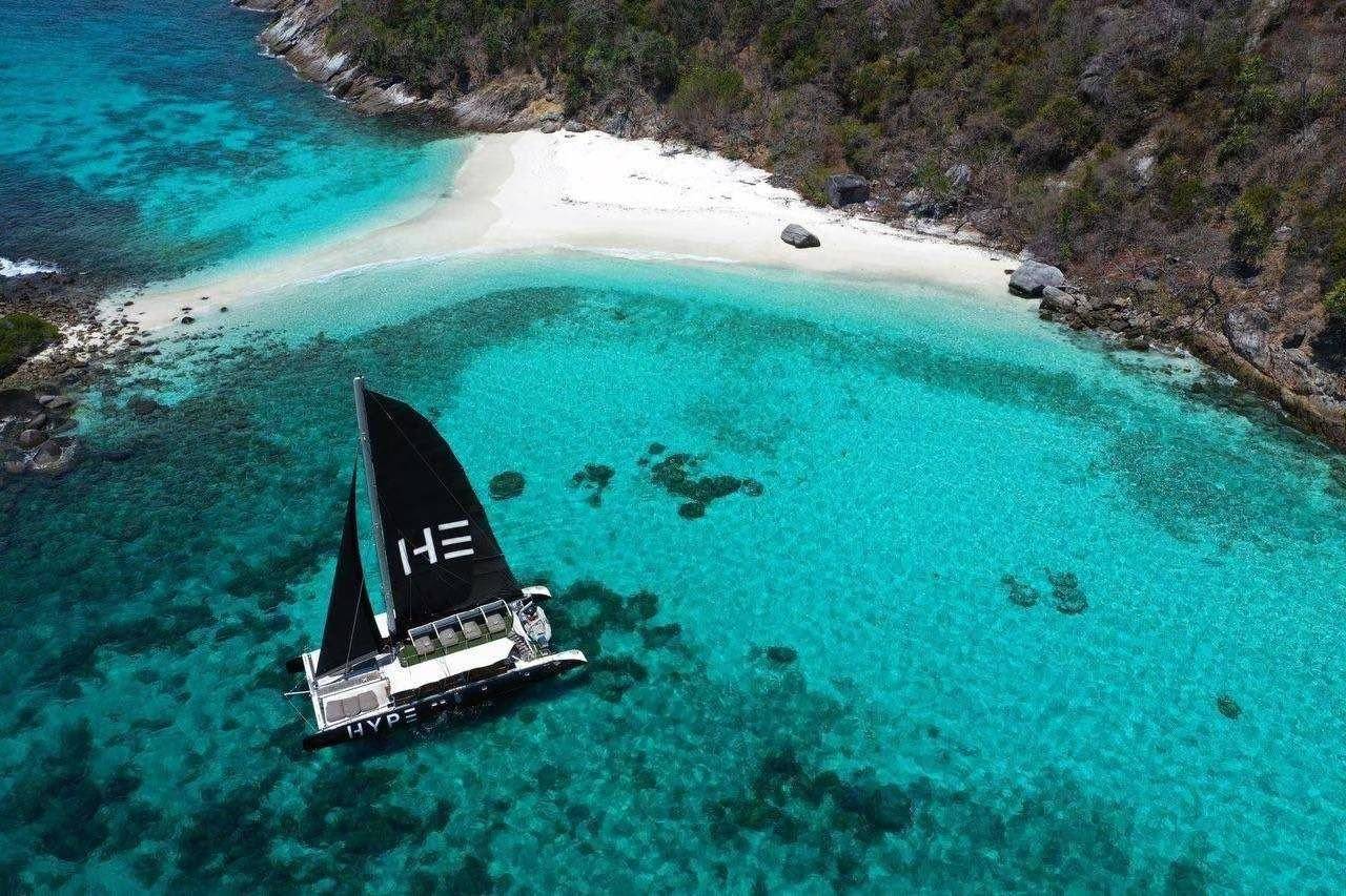 Hype Boat Club - A Stylish, Luxury Party Cruise