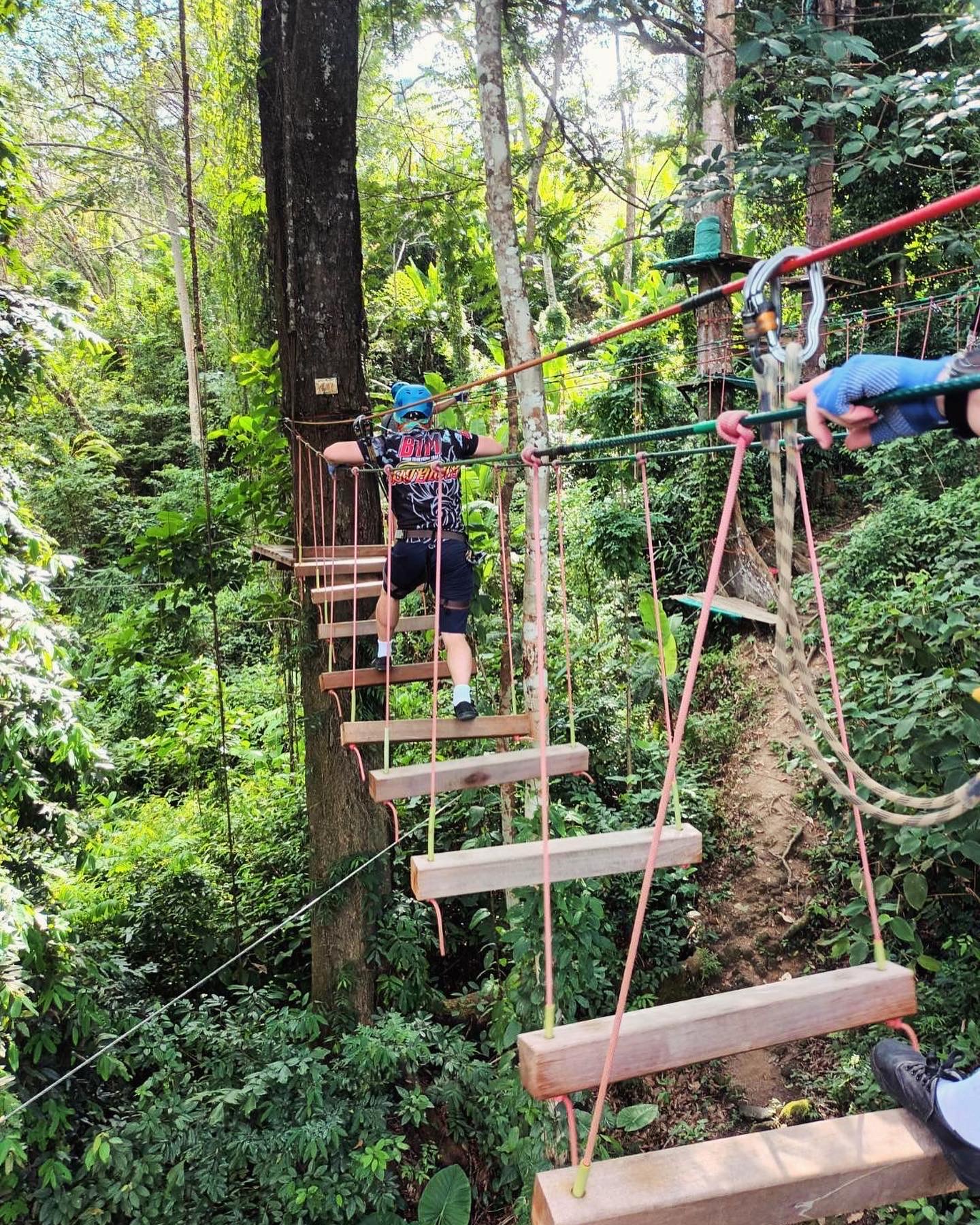 Cable Jungle Zipline Adventure Tour